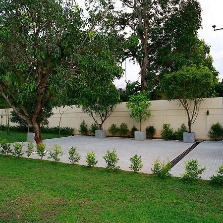 Tranquil Negombo Boutique Hotel Buitenkant foto