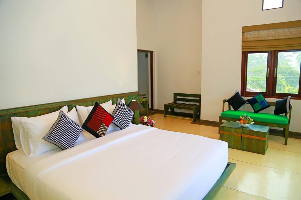 Tranquil Negombo Boutique Hotel Buitenkant foto