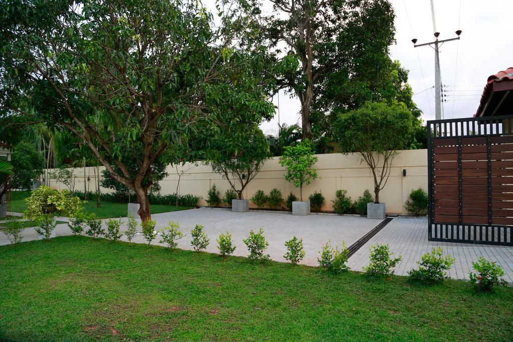 Tranquil Negombo Boutique Hotel Buitenkant foto
