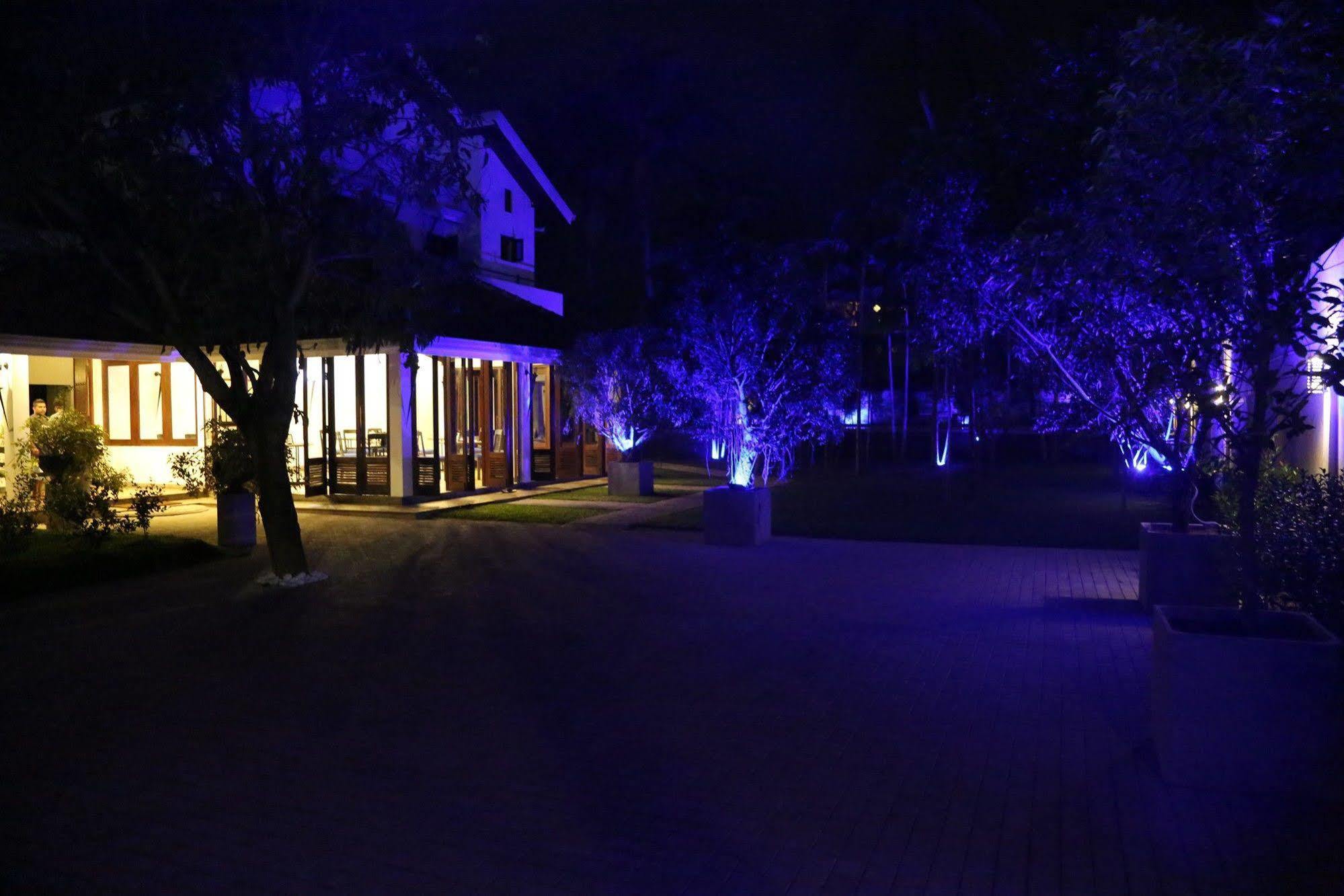 Tranquil Negombo Boutique Hotel Buitenkant foto