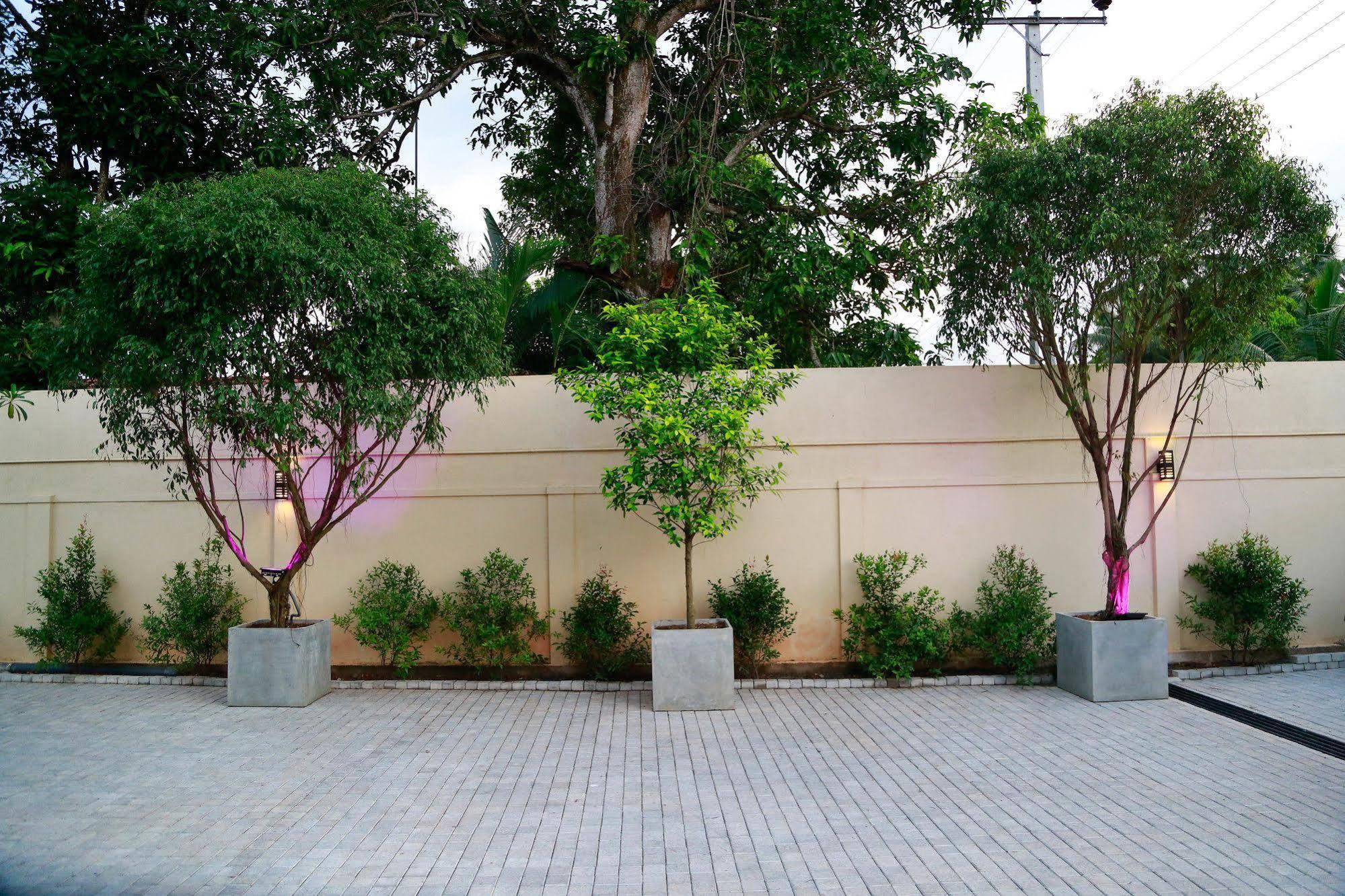 Tranquil Negombo Boutique Hotel Buitenkant foto