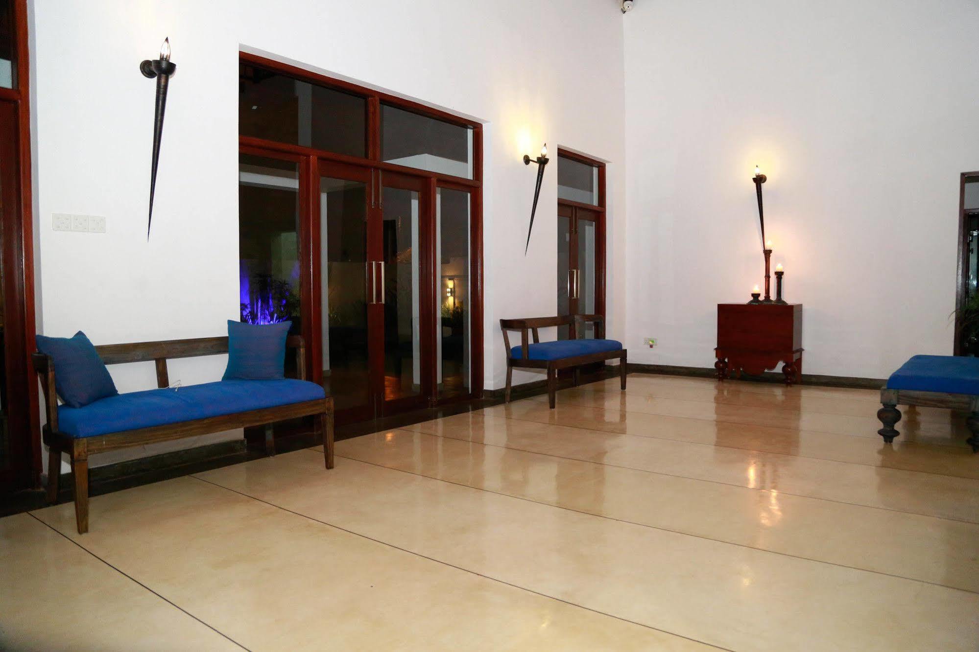 Tranquil Negombo Boutique Hotel Buitenkant foto